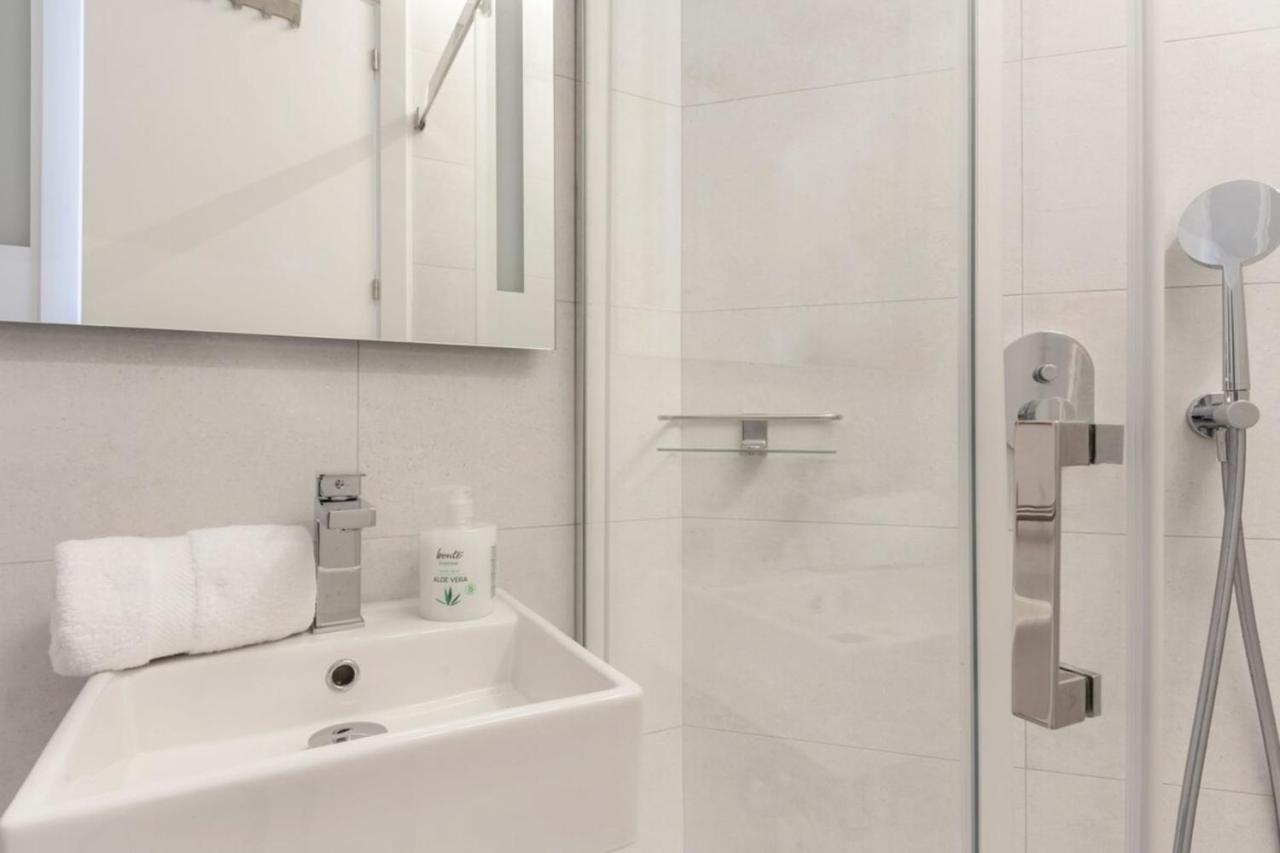 Incredible Design 2 Bedroom Apartment In Centro Madryt Zewnętrze zdjęcie